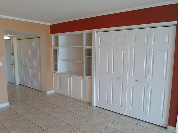 5th image of 20225 NE 34th Ct APT 1919