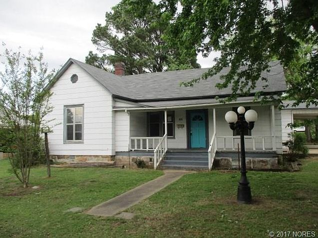 1st image of 501 W Caddo Ave