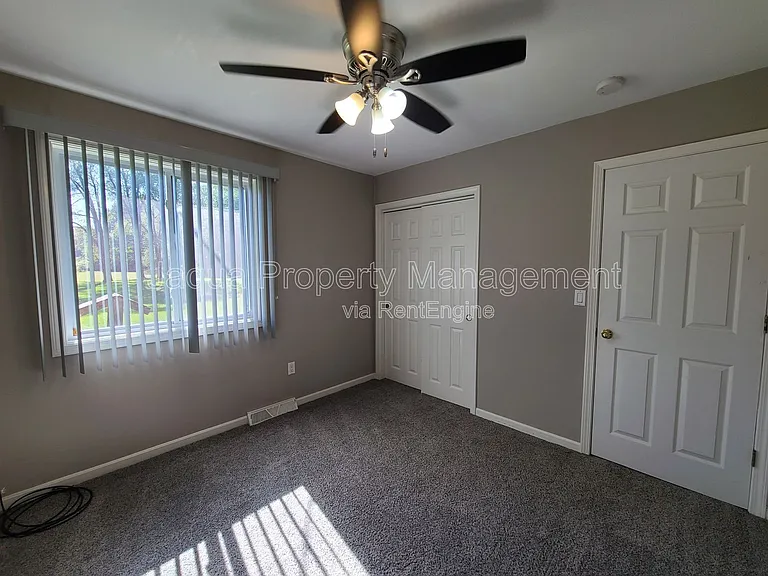 3970 Meadowbrook Rd — Photo 6