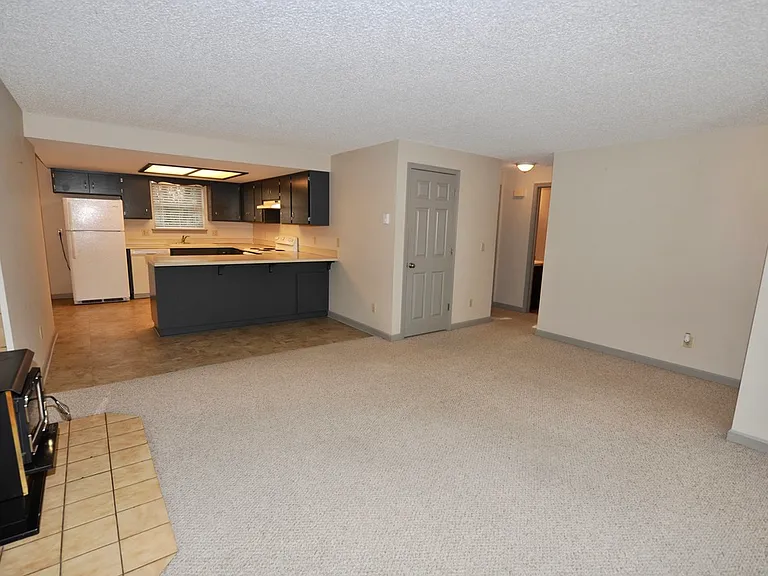 9972 N Hillview Dr — Photo 19