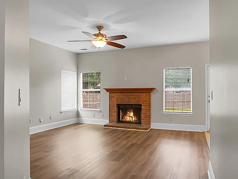 3274 Middleburry Ln — Photo 19