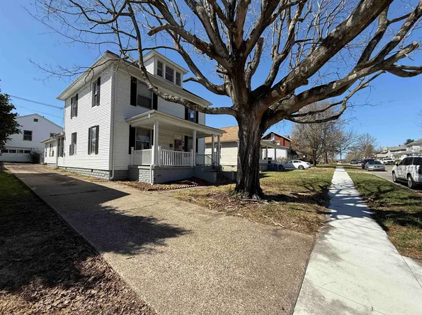 2820 Hampton St, Ashland, KY 41101