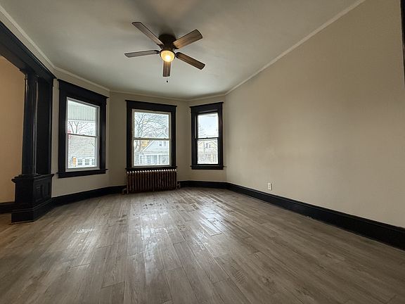 4th image of 34 Besch Ave APT 2