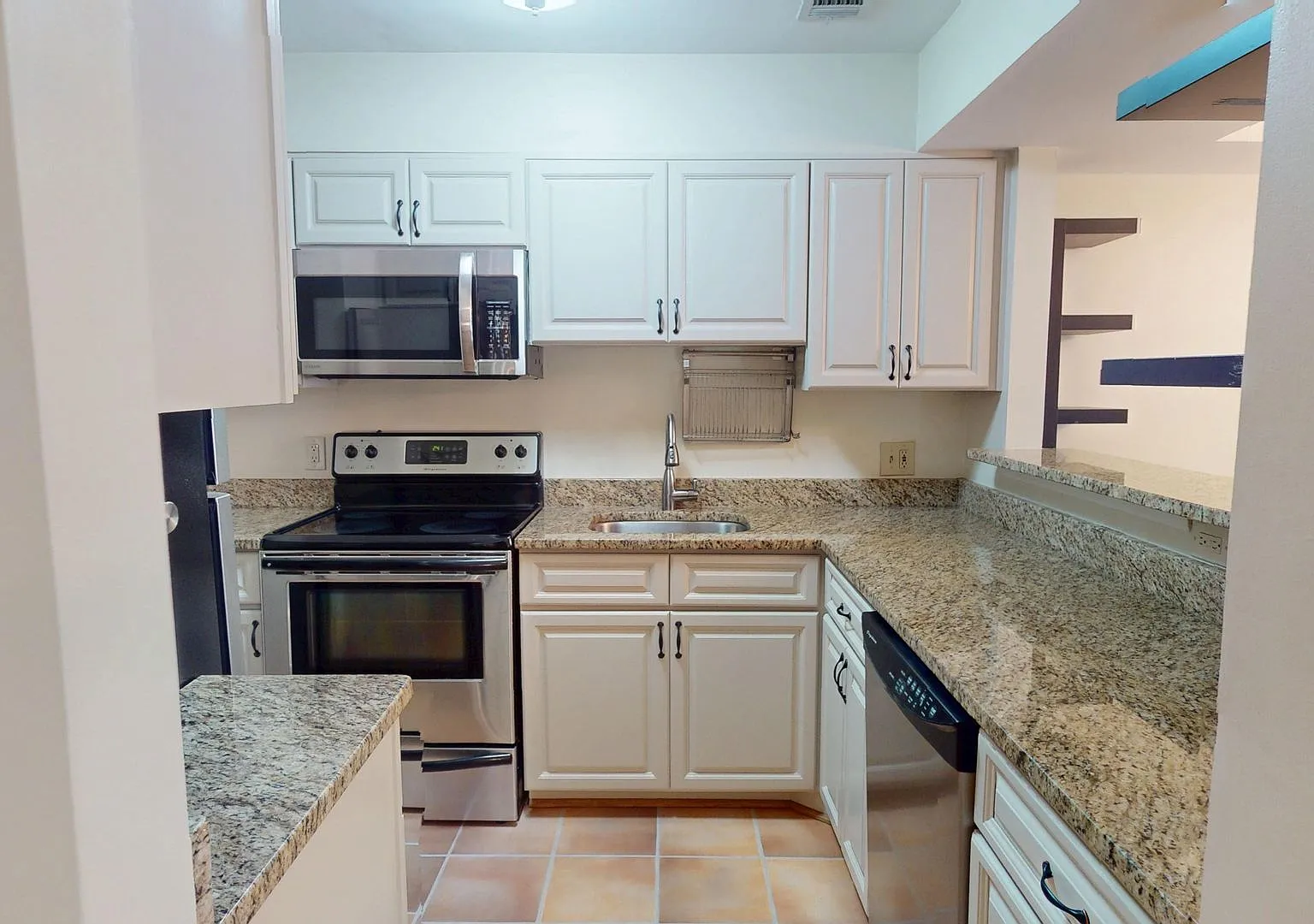 Serene Living in Rockville! Over 1,000 Square Foot Apartment for Rent- Pool, Common Ground, & Muc... — Photo 3
