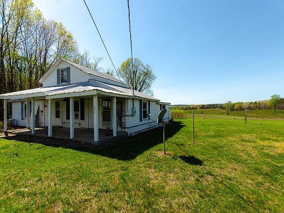 5th image of 957 Blue Ridge Dr
