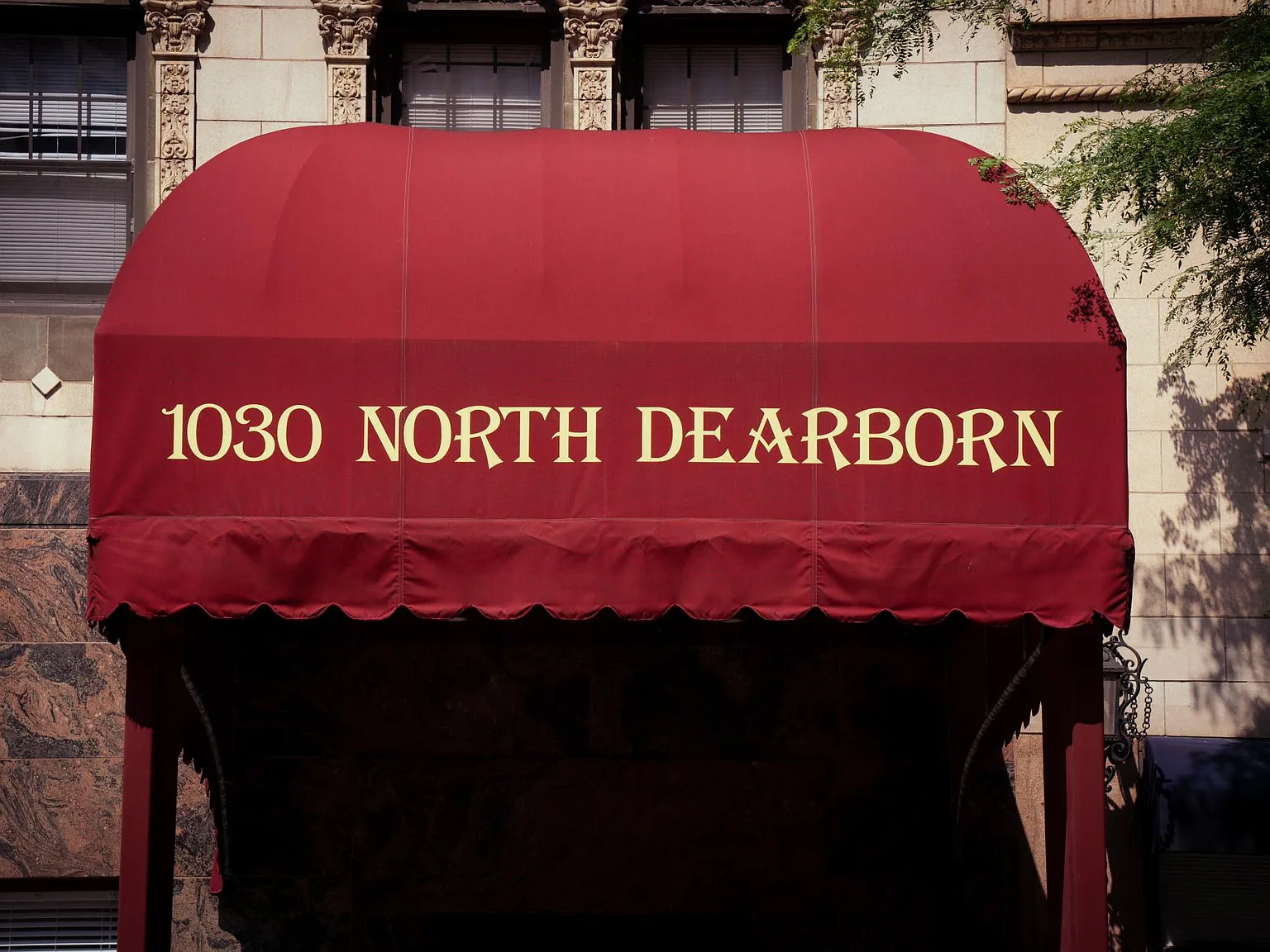 Dearborn Plaza — Photo 1