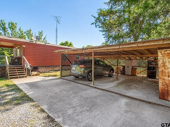 3rd image of 190 Rio Hondo Dr