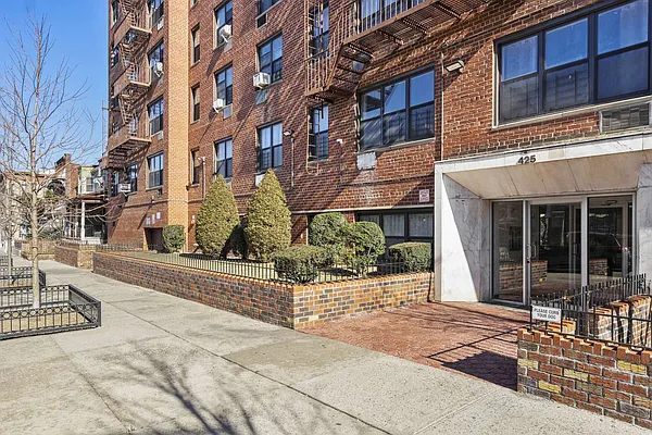 Sold by Compass | media 8