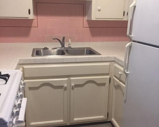 4th image of 1516 Oakwood Ave