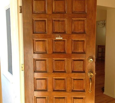 2nd image of 1149 S Hayworth Ave