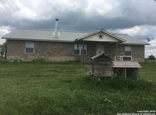 1061 Fm 1354, Karnes City, TX 78118