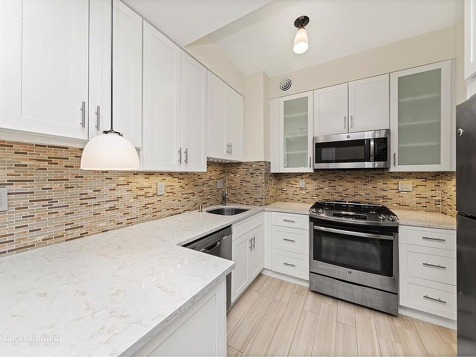 1st image of 301 E 48th St APT 18H