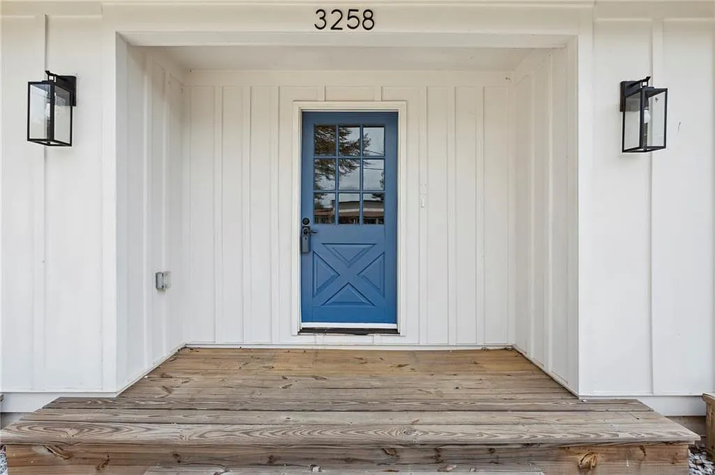 4 bed, 2.0 bath, 1742 sqft, $2,995 — Photo 4