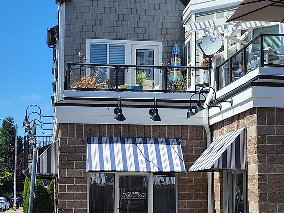 4th image of 1740 SE Halyard Ln