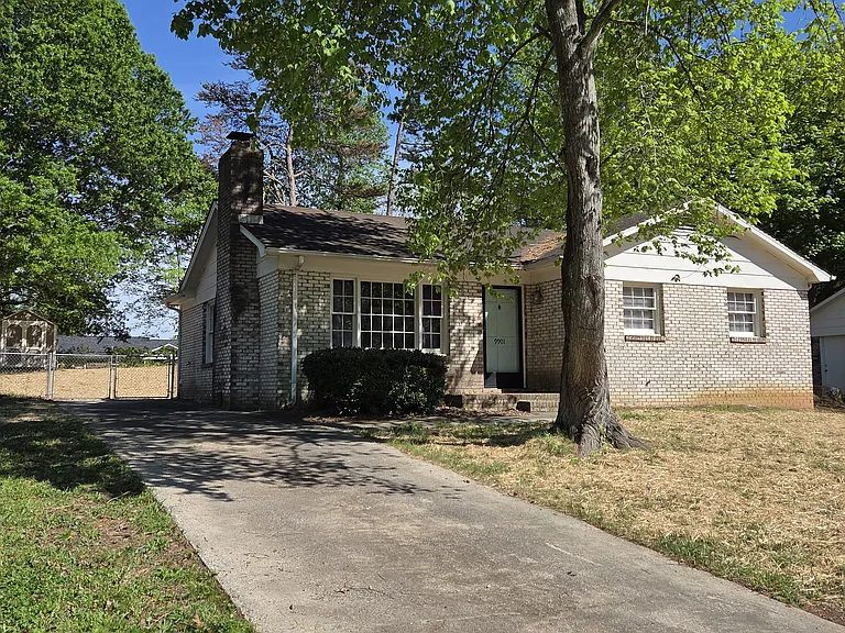 9901 Arbor Dale Ave — Photo 1