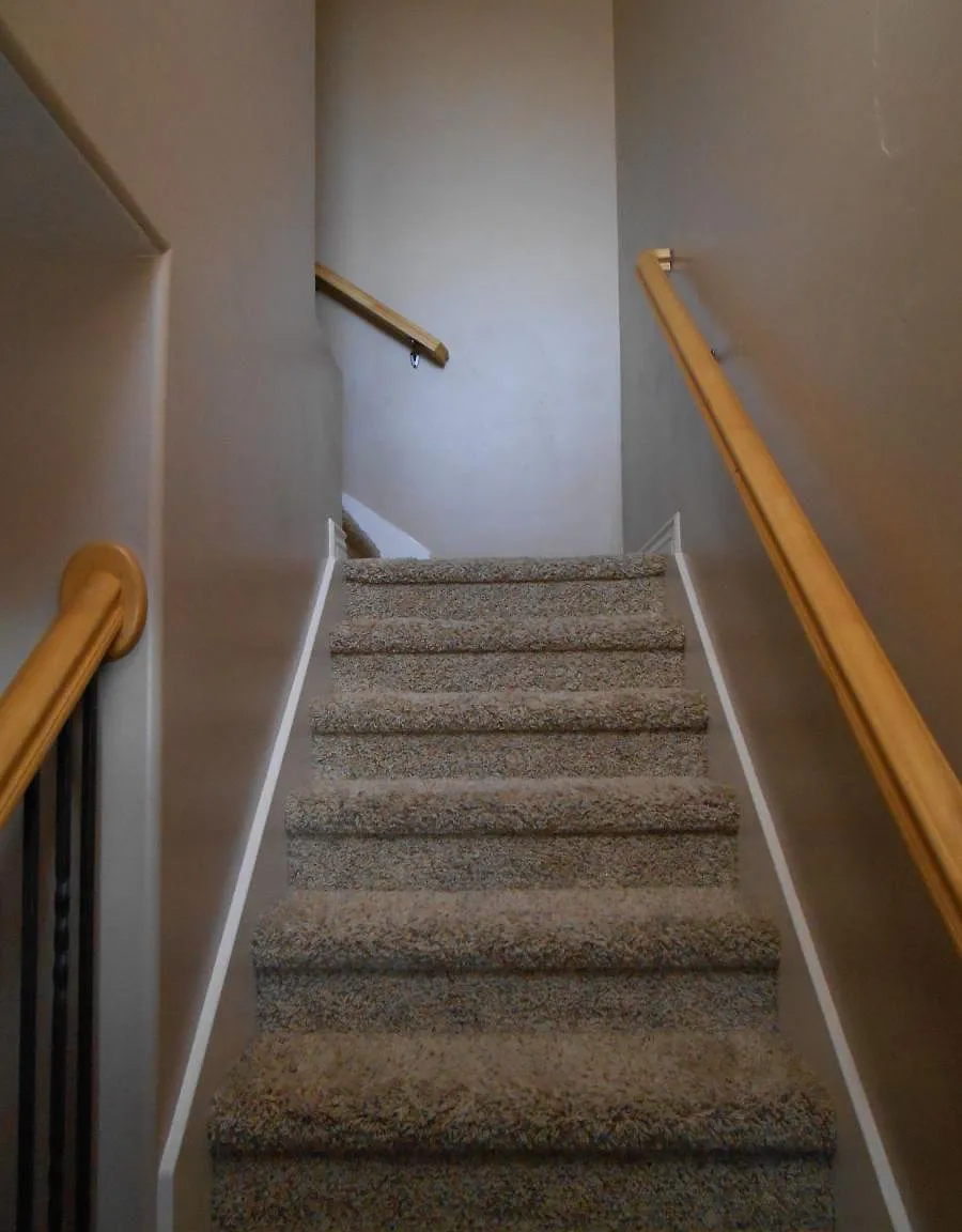 3 bed, 2.5 bath, 1350 sqft, $1,775 — Photo 4