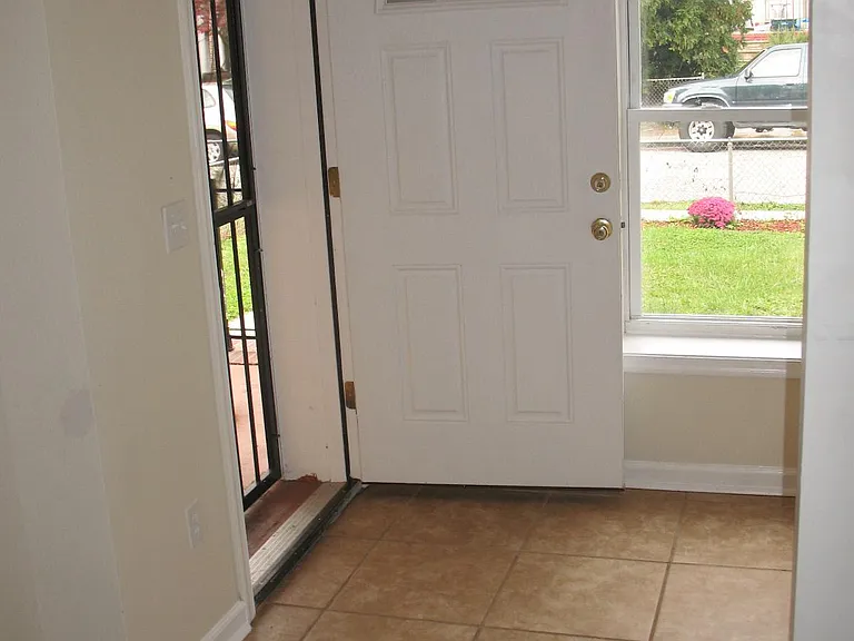 411 Rosecroft Ter — Photo 20