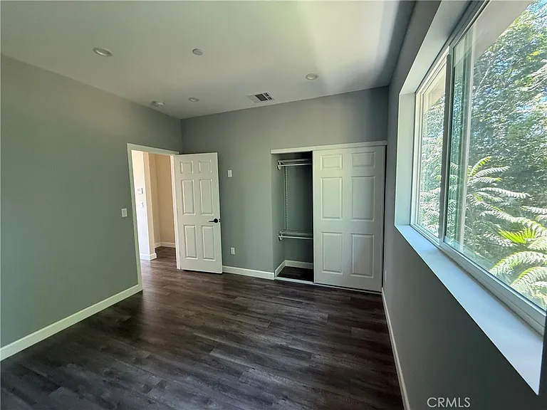 15362 1/2 Valerio St #1/2 — Photo 4