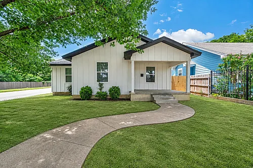2525 Cole Ave Photo 1