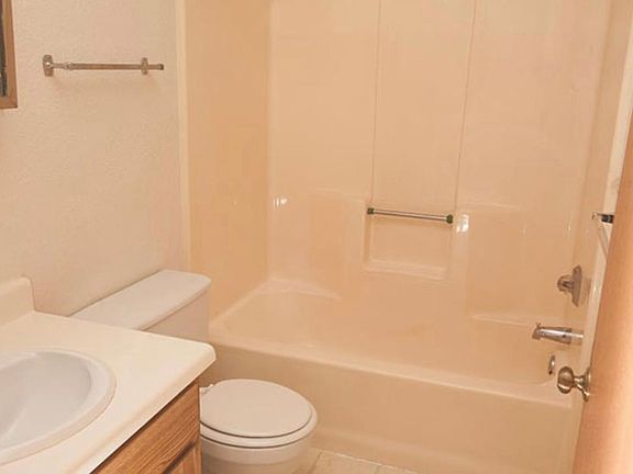 2nd image of 1511 Falcon Dr #205