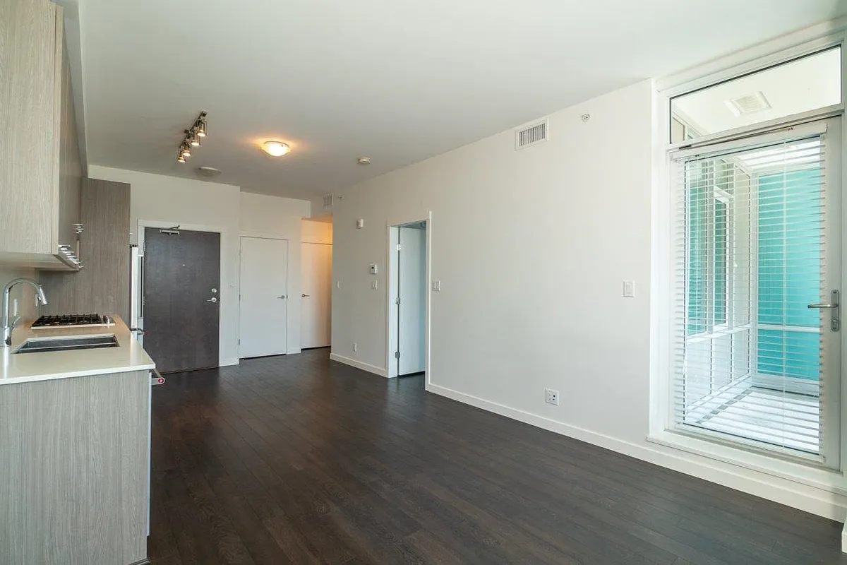 Building Photo - 7688 Alderbridge Way #905