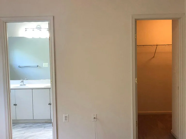 Master Bedroom, Bath, Walk-in Closet