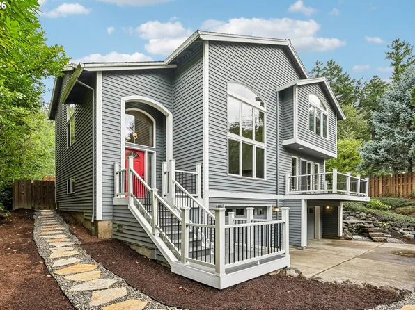 9567 SW Spring Crest Dr, Portland, OR 97225