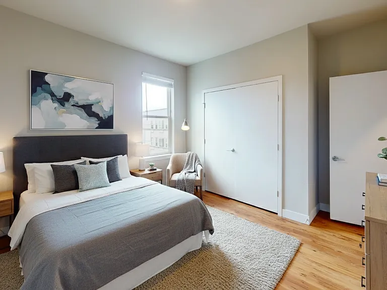 5190 Broadway — Photo 39