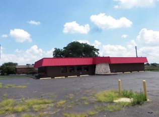 1210 E Church St, Sandwich, IL 60548