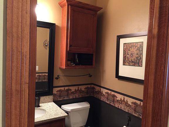 2nd image of 1322 Berwick Ln
