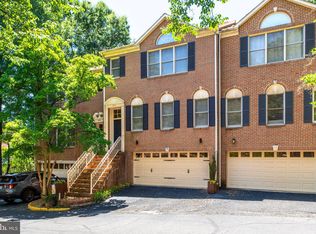 2914 Oakton Crest Pl, Vienna, VA 22181