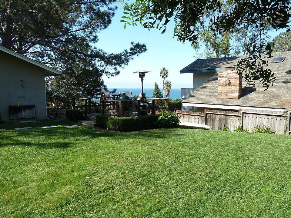 private back yard, great for kids and pets