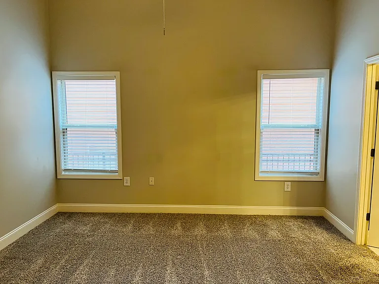 5750 Crest Hill Dr — Photo 19