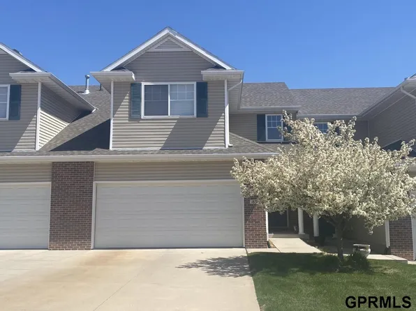 1831 N 176th Plz, Omaha, NE 68118
