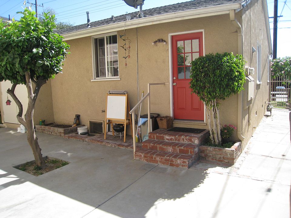 2nd image of 1014 S Main St