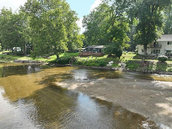 4th image of 4435 Sugarbush