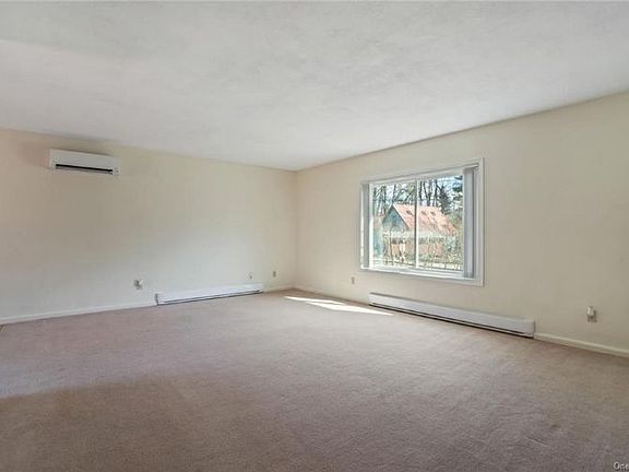 4th image of 308 Sunrise Dr