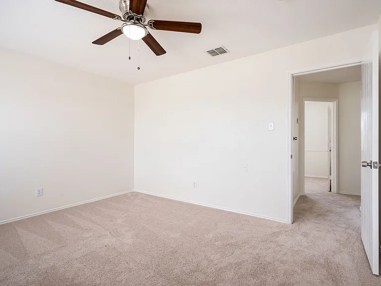 1626 White Oak Rd — Photo 26