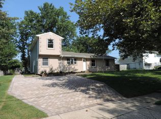 15 Woodlark Rd, Toms River, NJ 08755