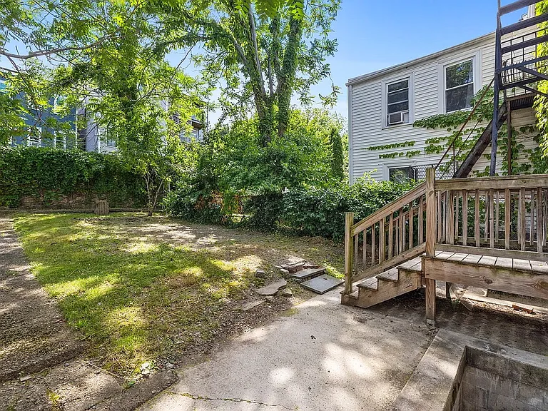 191 Everett St #2 — Photo 20