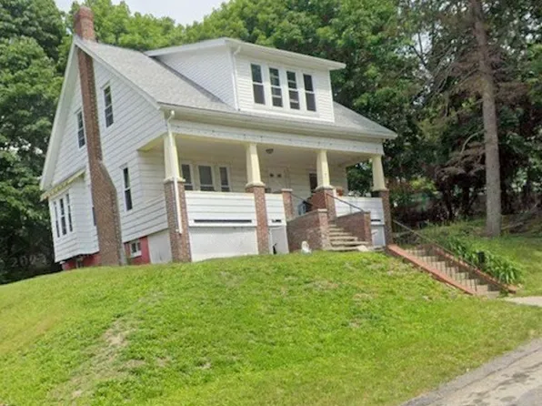 7 Wakefield St, Worcester, MA 01605