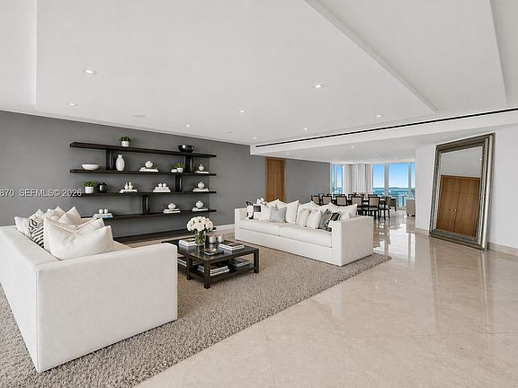 2nd image of 1643 Brickell Ave APT 3904