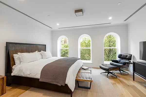 Sold by Brown Harris Stevens | media 13