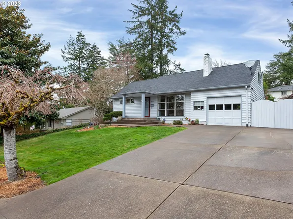 6253 SW 46th Pl, Portland, OR 97221