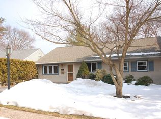 22 Howard Ave, Rochelle Park, NJ 07662