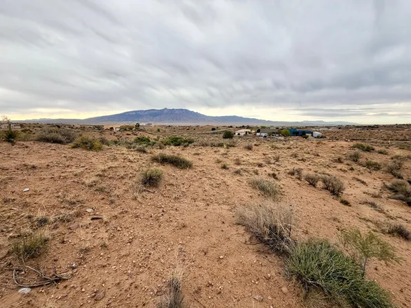 3102 Idalia Rd NE, Rio Rancho, NM 87144