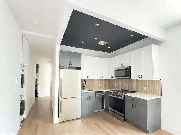 98 Moore Street image 1 of 11