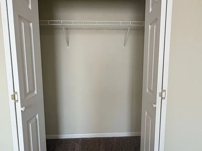 125 Winthrope Ln — Photo 26