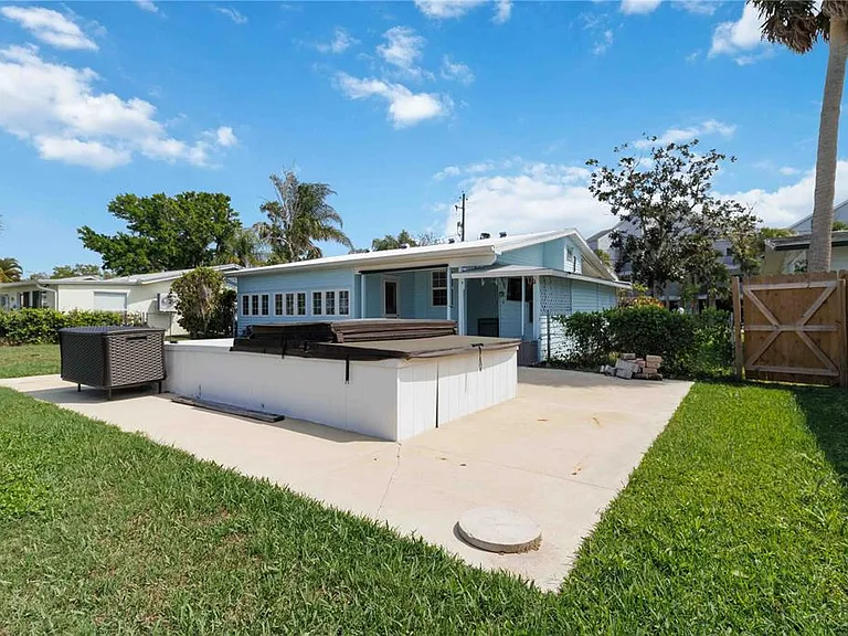 607 Manatee Ave — Photo 29