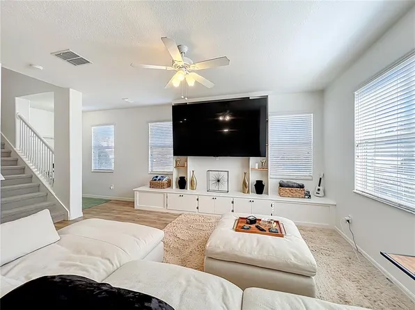 3341 Rodrick Cir, Orlando, FL 32824